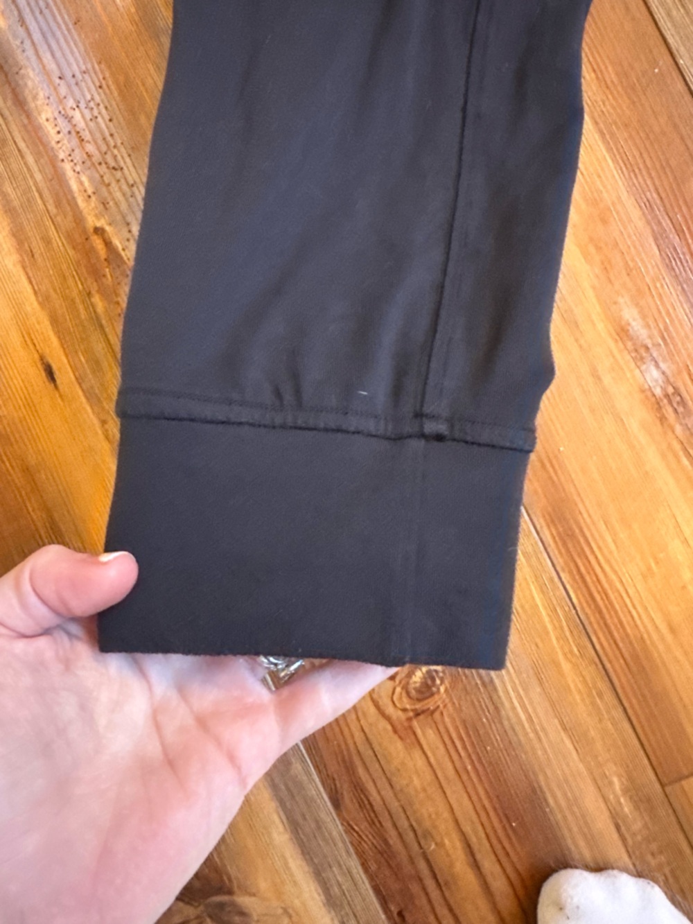 Lululemon - Nulu Black Drawstring Jogger Pants, size 8 - Picture 5 of 9